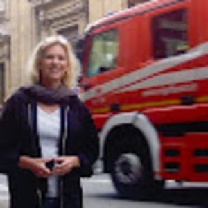 Meet your Posher, Elaine